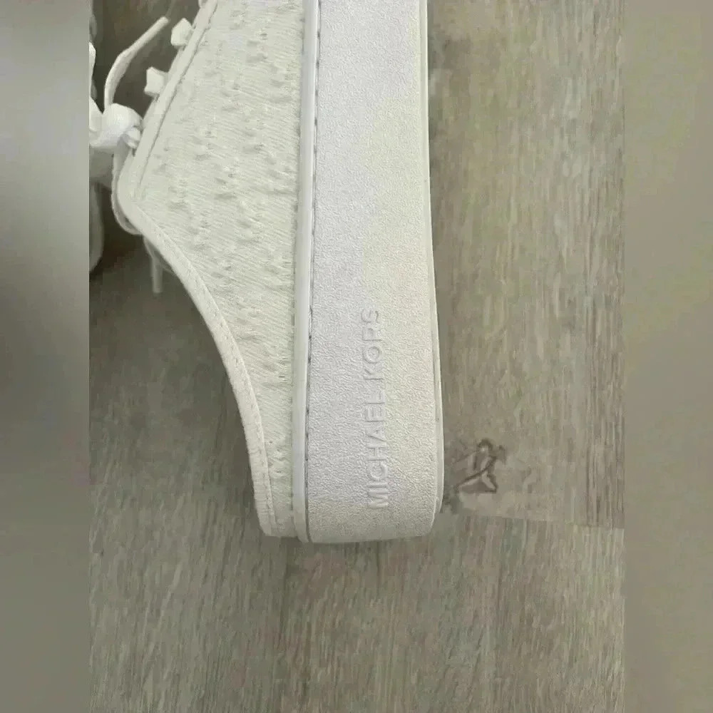 Michael Kors - Poppy Slide Sneaker 8 - Picture 4 of 13
